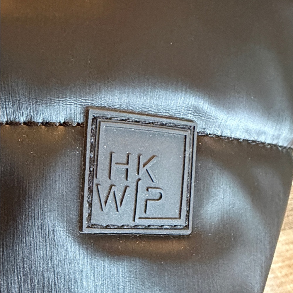 Black Quilted tote Bag - Picture 2 of 7